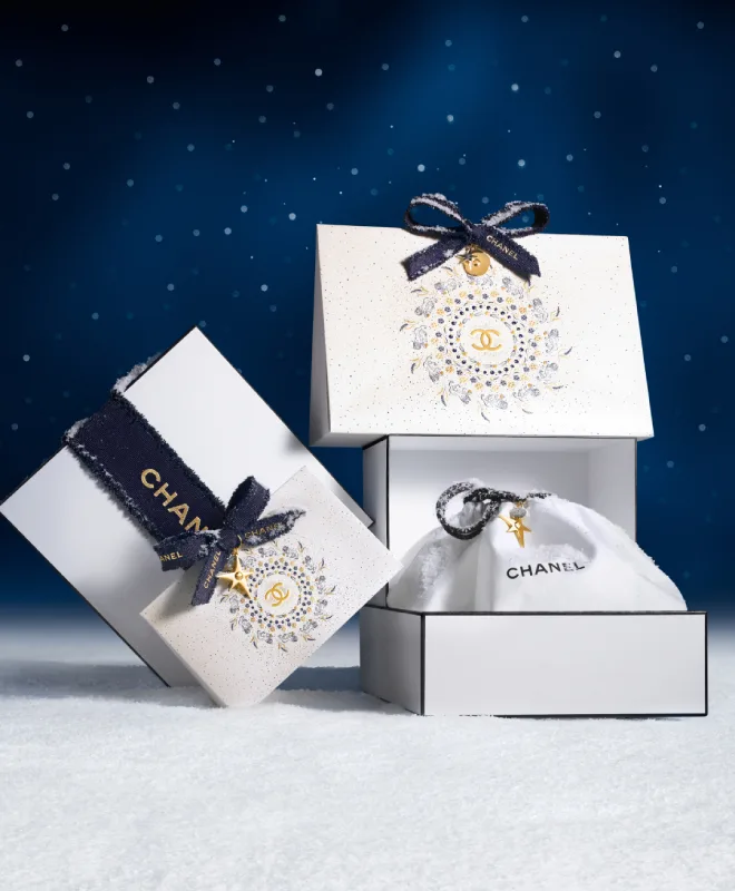 2025年版】シャネルのクリスマスコフレ～ポーチ付きセット完全ガイド