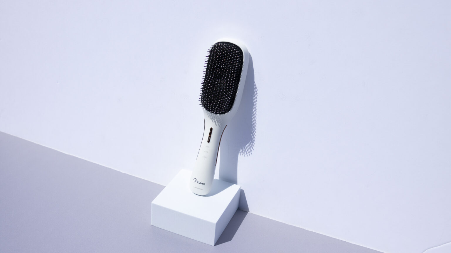 キャンペーン企画 『mous.』”ELEBRU” 電気バリブラシ - コスメ・美容